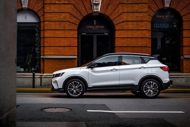 Аренда авто Geely Coolray 2023